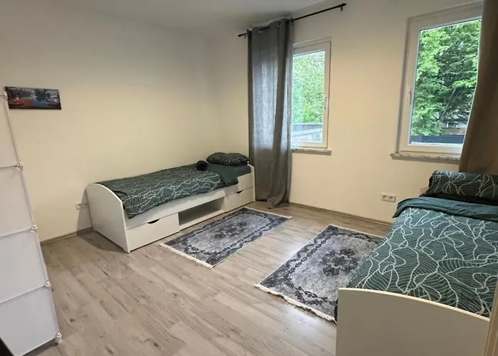 Appartement Monteurswohnung Am Schloss 1 *